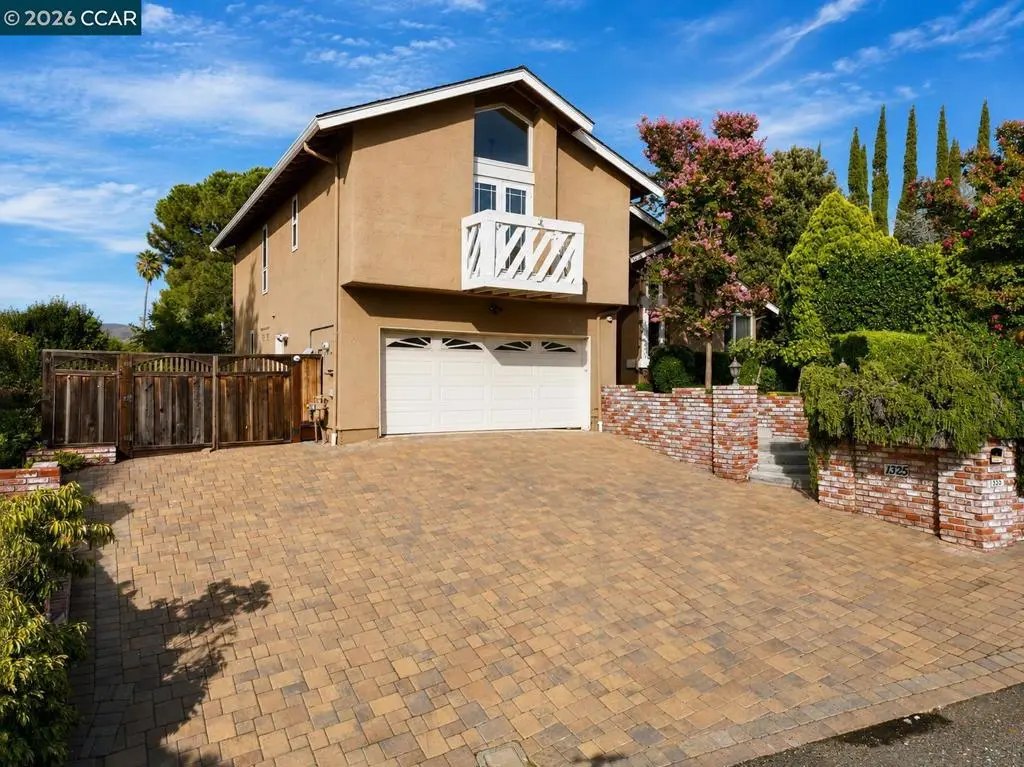 Single Family Residence for sale at 1325 New Hampshire Dr, Concord, CA featuring 4 beds and 3 baths