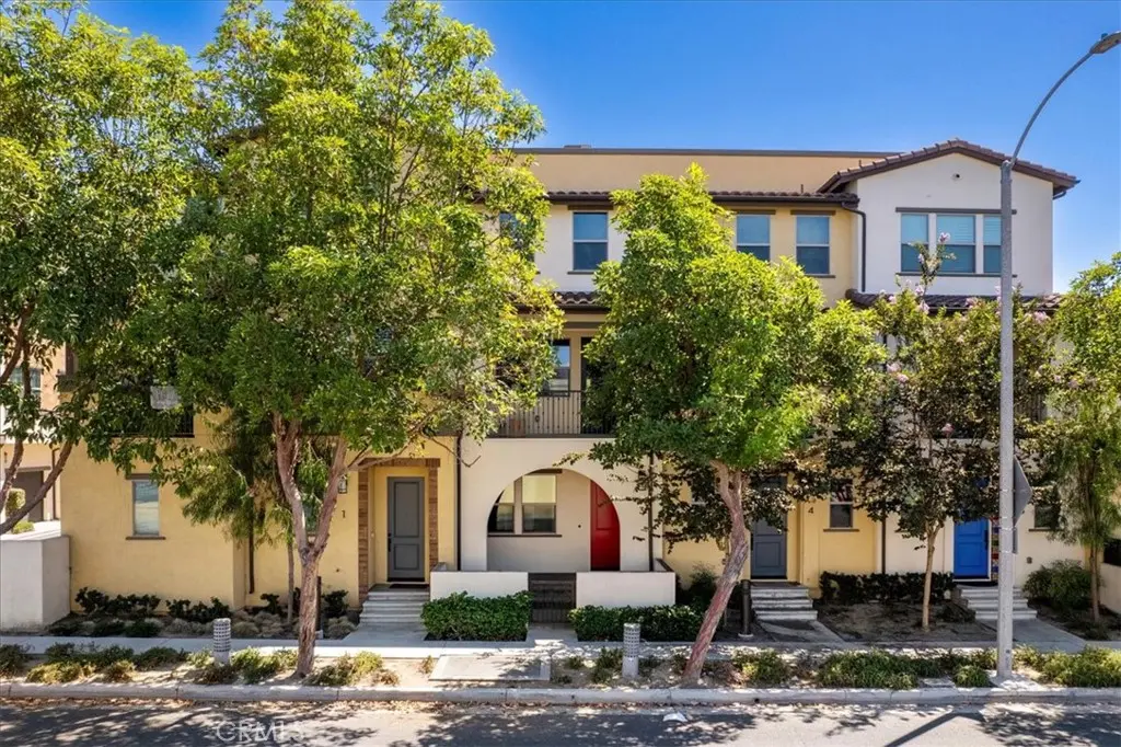 3800 W Kent Ave 3, Santa Ana, CA — listing photo 1