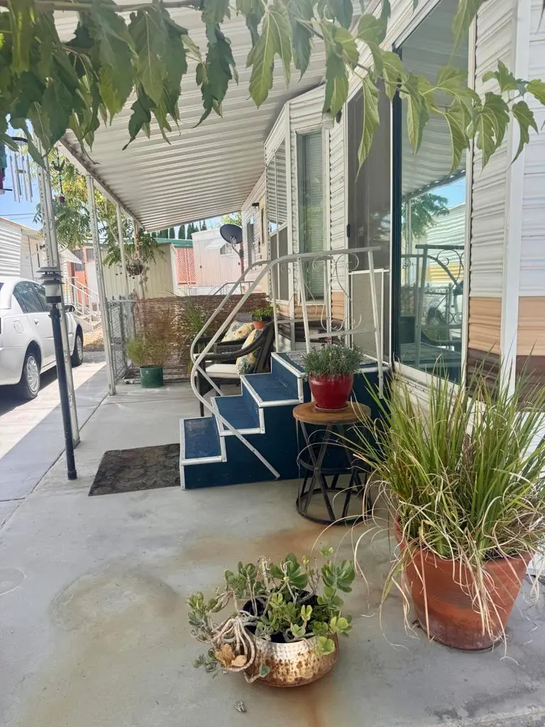 7484 Kickapoo Trail 39, Yucca Valley, CA — listing photo 1