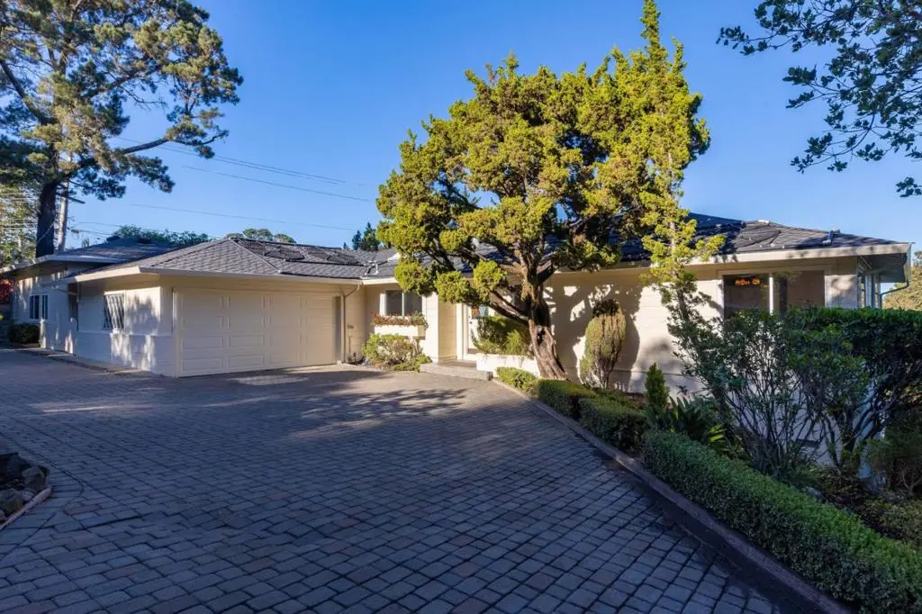 Single Family Residence for sale at 1548 Kingswood Drive, Hillsborough, CA featuring 4 beds and 3 baths