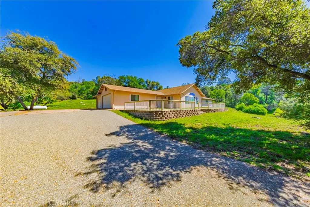 33322 Lucky Ridge, Coarsegold, CA — listing photo 1