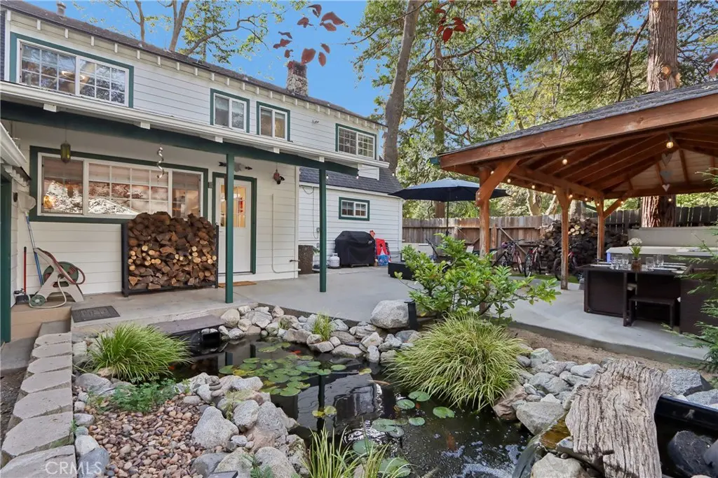 229 Hemlock Drive, Lake Arrowhead, CA — listing photo 1