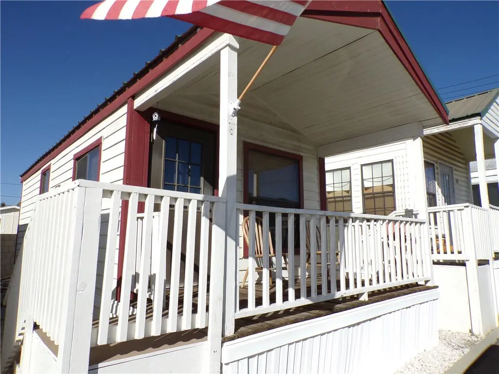 Single Family Residence for rent at 12710 3rd street 101, Yucaipa, CA featuring 1 bed and 1 bath