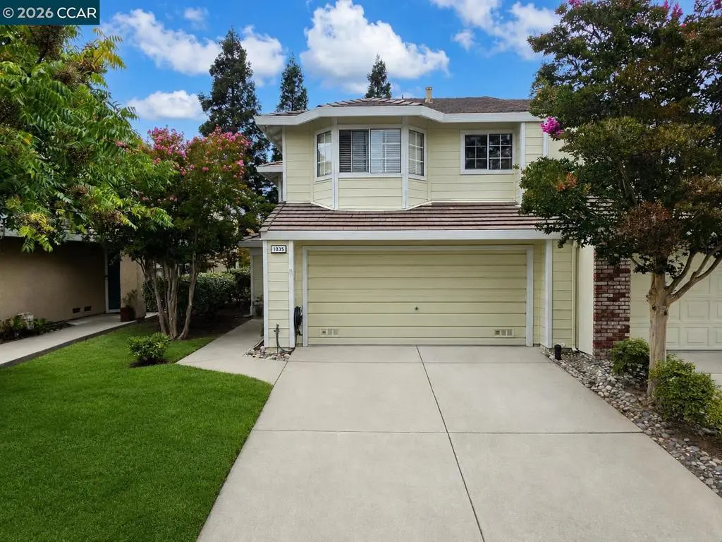 Townhouse for sale at 1035 Pinehurst Ct, Concord, CA featuring 3 beds and 3 baths