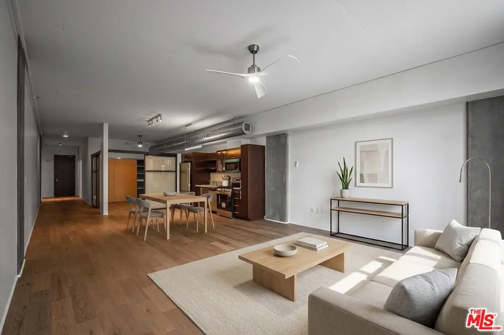 Condominium for rent at 1111 S Grand Avenue 607, Los Angeles, CA featuring 1 bed and 1 bath