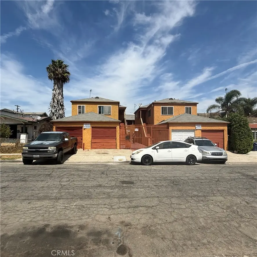 Apartment for rent at 1453 101 St. W Century Street, Los Angeles, CA featuring 14 beds and 9 baths
