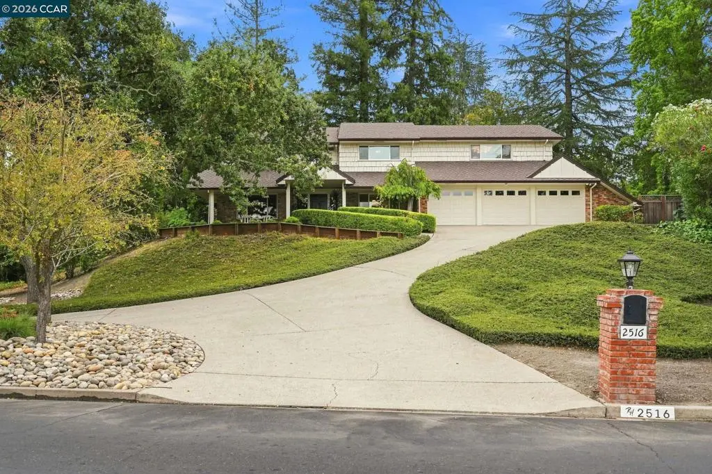 2516 Roundhill Dr, Alamo, CA — listing photo 1
