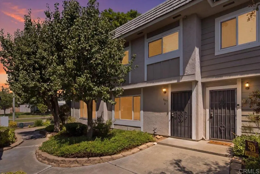 9457 Carlton Oaks Drive B, Santee, CA — listing photo 1