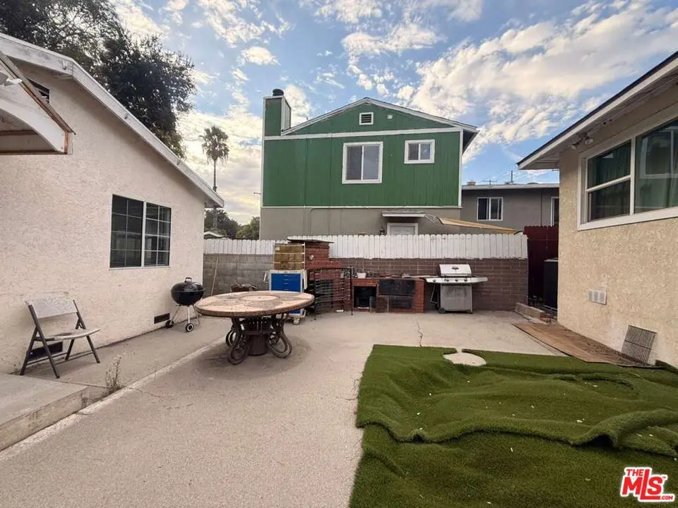 3740 Mayfield Avenue, Glendale, CA — listing photo 1