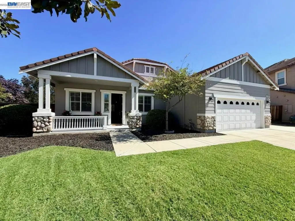 Single Family Residence for sale at 1271 Vignola Ct, Brentwood, CA featuring 4 beds and 2 baths