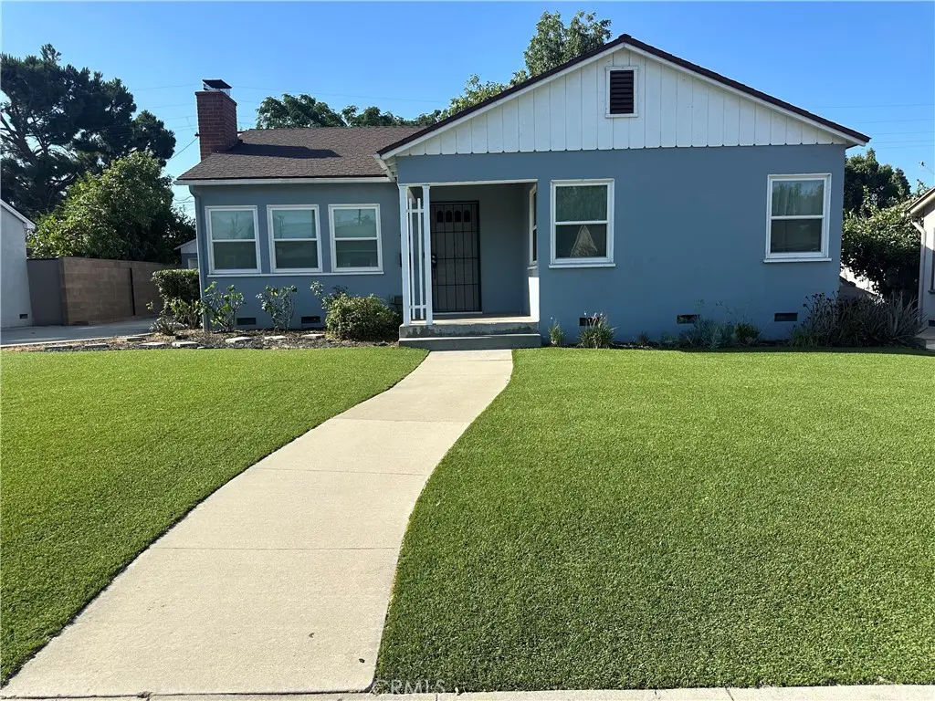 Residential Lease for rent at 464 W Columbia Street, Pomona, Los Angeles County, CA featuring 3 beds and 2 baths
