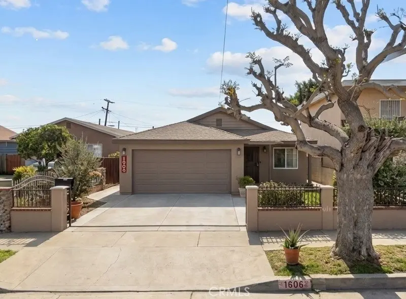 1606 E Sandison, Wilmington, CA — listing photo 1
