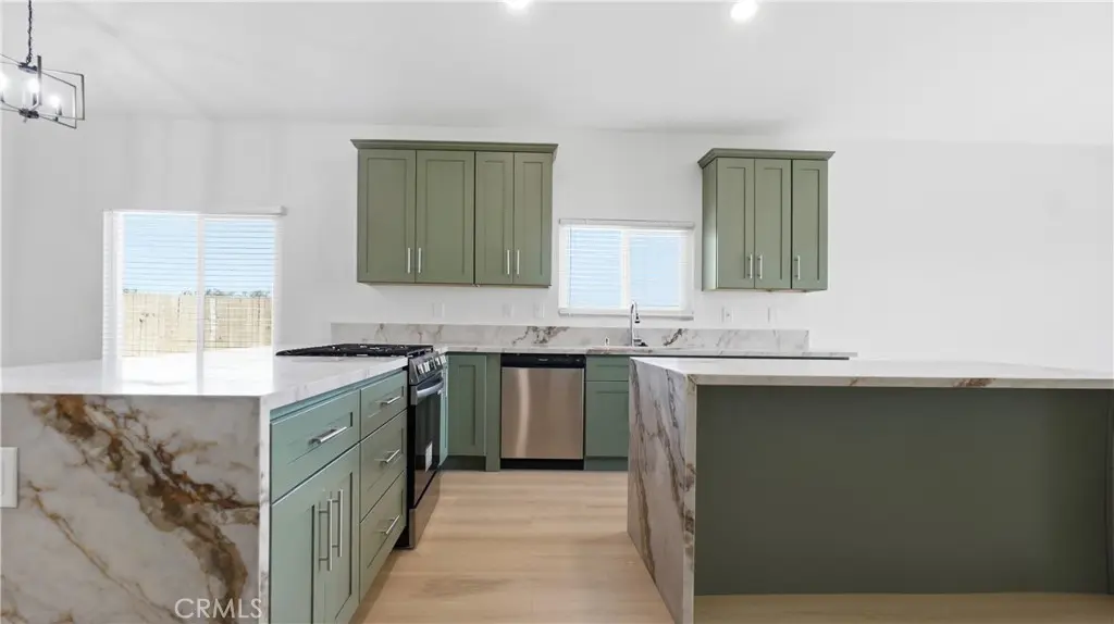 14695 Nelson, Victorville, CA — listing photo 1