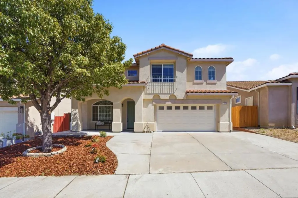 Single Family Residence for sale at 1038 Santa Lucia Drive, Pittsburg, CA featuring 4 beds and 3 baths