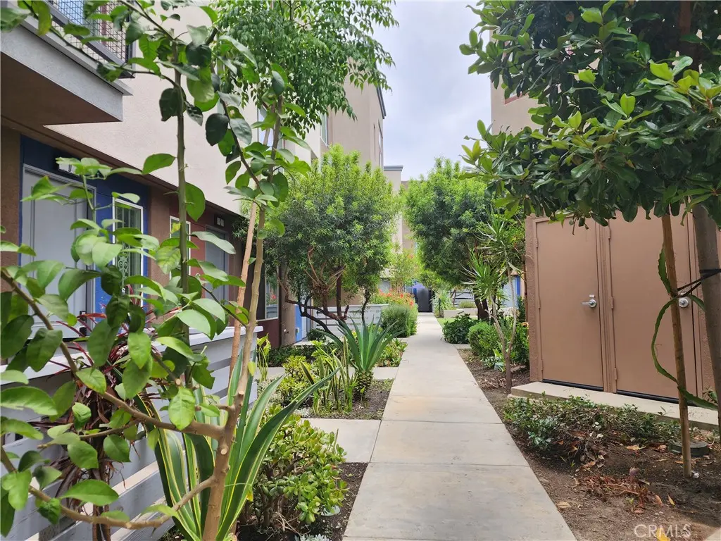 11391 Meeker D, El Monte, CA — listing photo 1