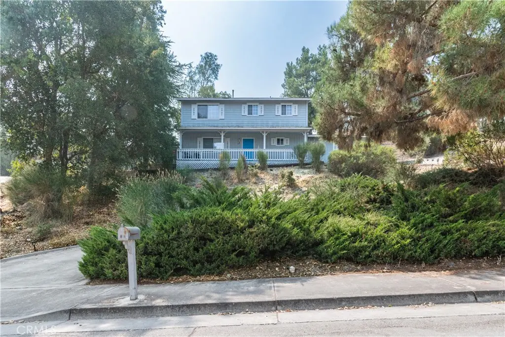 32 Fresno Street, Paso Robles, CA — listing photo 1