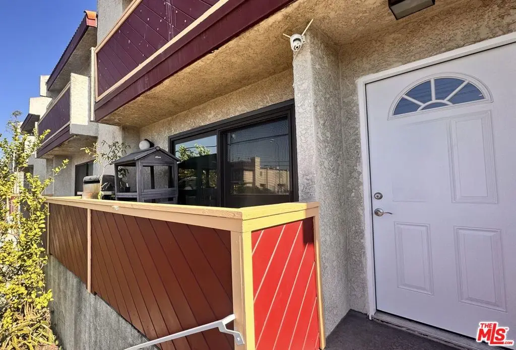Condominium for sale at 15554 Parthenia Street 8, Los Angeles, CA featuring 2 beds and 3 baths