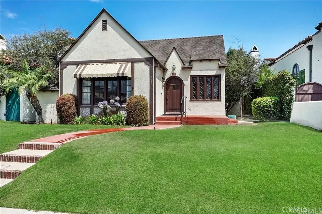 209 Avenue E, Redondo Beach, CA — listing photo 1