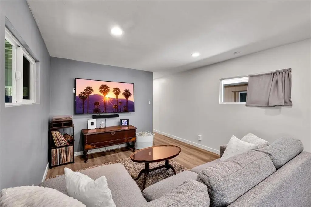 Manufactured In Park for sale at 23 Roosevelt, Cathedral City, CA featuring 1 bed and 1 bath