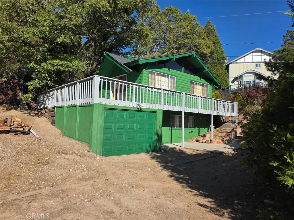 474 Delle, Crestline, CA — listing photo 1