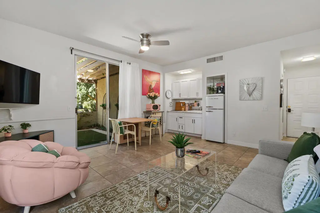 Condominium for sale at 46700 Mountain Cove Drive 5, Indian Wells, CA featuring 1 bed and 1 bath