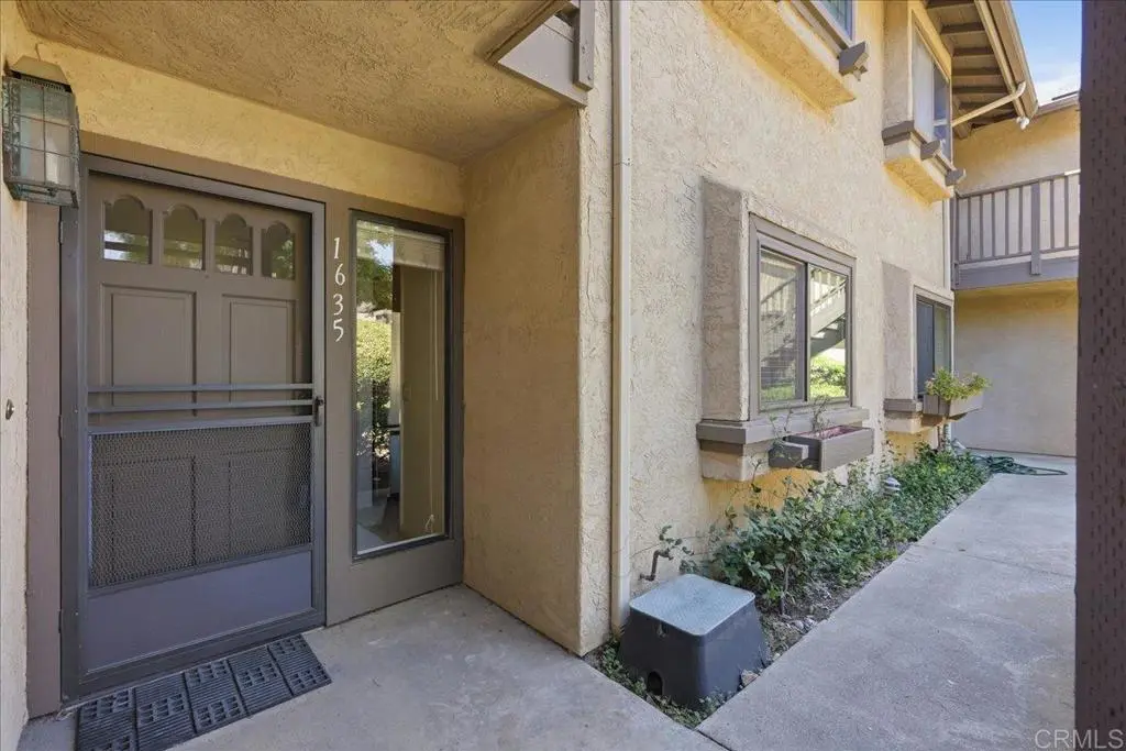 1635 Pala Lake Dr, Fallbrook, CA — listing photo 1