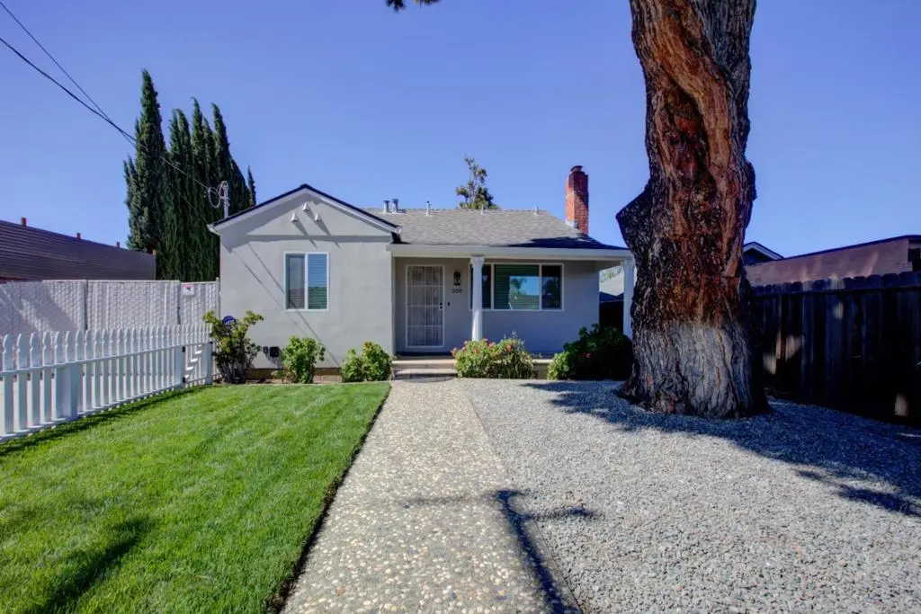 Single Family Residence for sale at 209 Mccreery Avenue, San Jose, CA featuring 2 beds and 2 baths