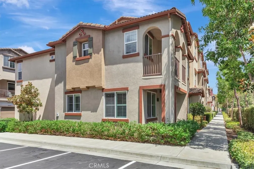 Single Family Residence for rent at 1 Ibiza, Rancho Santa Margarita, CA featuring 3 beds and 3 baths
