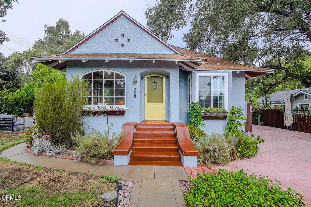 Residential Lease for rent at 225 Atchison Street, Pasadena, Los Angeles County, CA featuring 3 beds and 3 baths