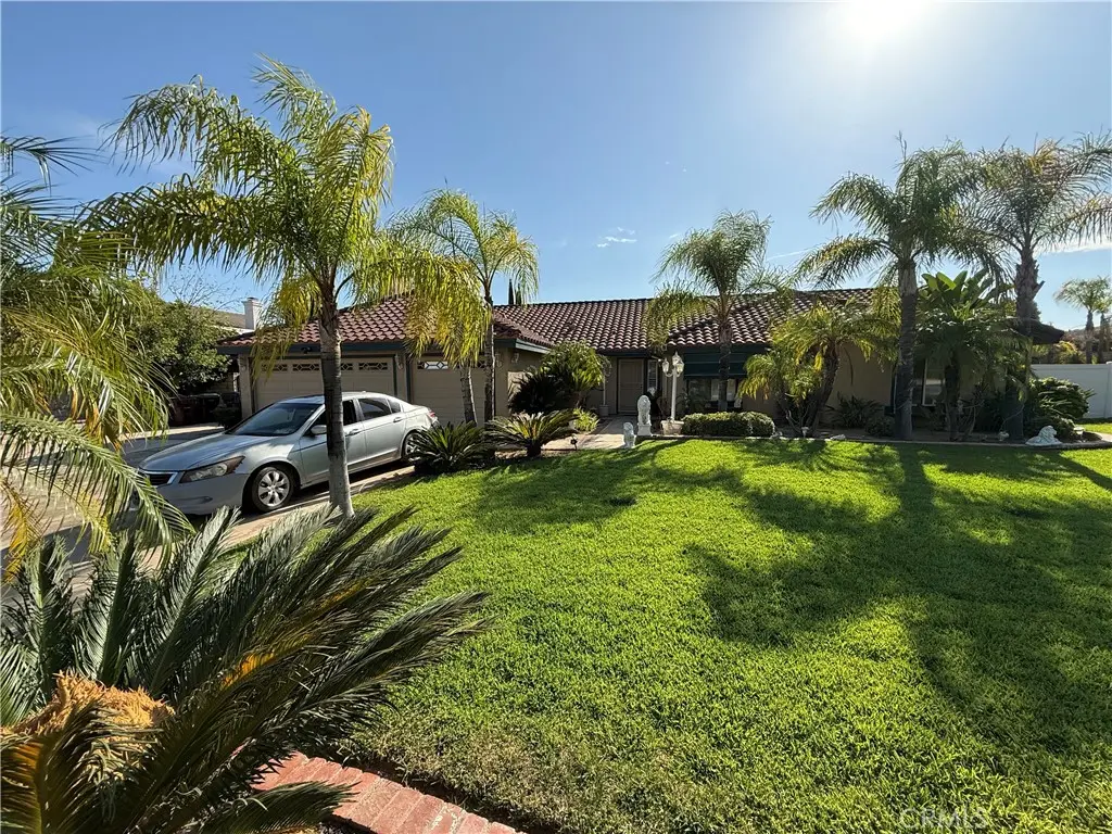 Single Family Residence for sale at 11551 Knoll Vista, Moreno Valley, CA featuring 4 beds and 3 baths