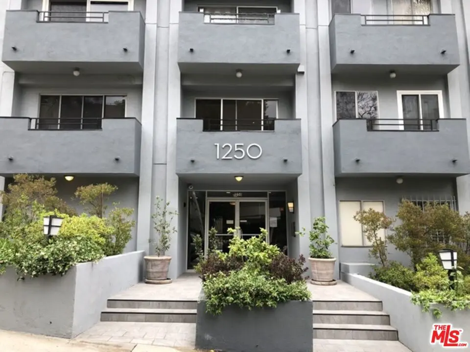 Condominium for sale at 1250 N Kings Road 506, West Hollywood, CA featuring 1 bed and 1 bath