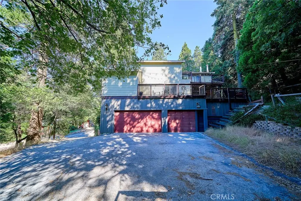 23891 Lakeview, Crestline, CA — listing photo 1