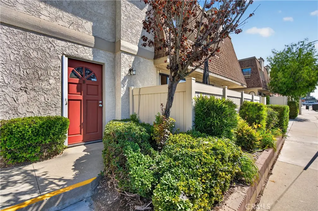 20963 E Covina B, Covina, CA — listing photo 1