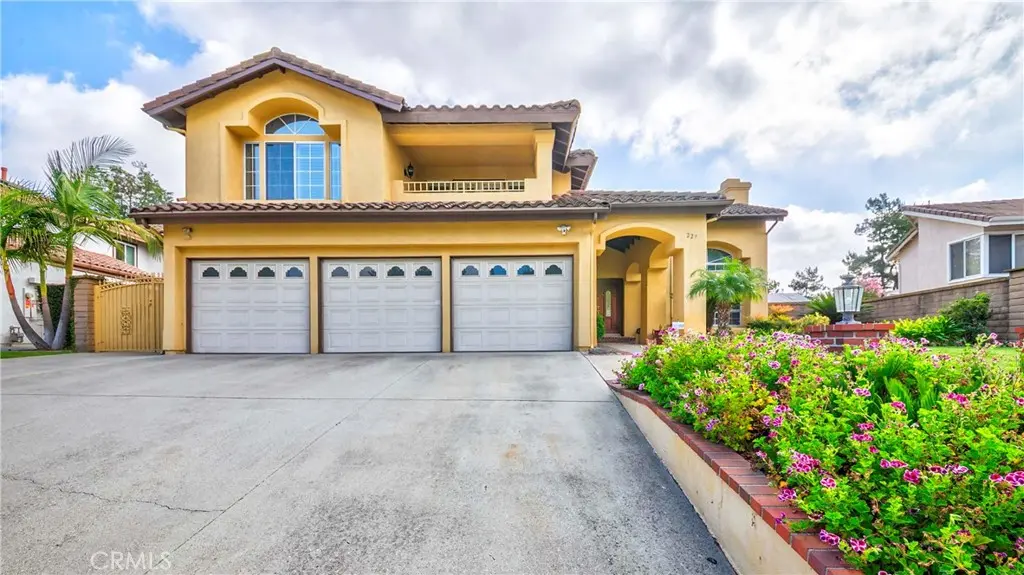 Single Family Residence for rent at 227 Calle Concordia, San Dimas, CA featuring 4 beds and 3 baths