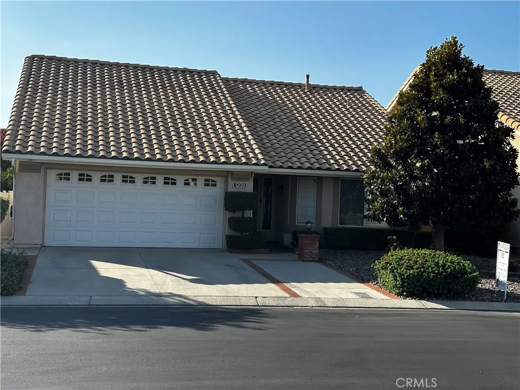 Single Family Residence for rent at 1209 Bel Air Court, Banning, CA featuring 3 beds and 2 baths