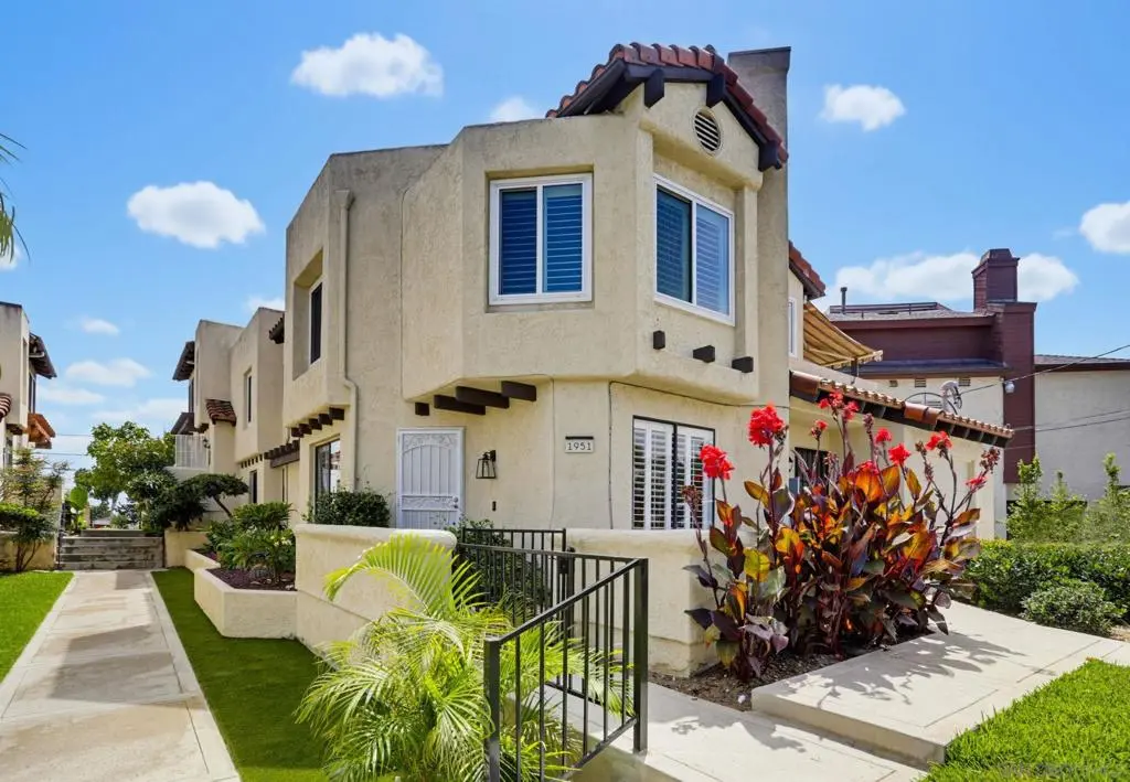 Condominium for sale at 1951 Diamond St., San Diego, CA featuring 2 beds and 2 baths