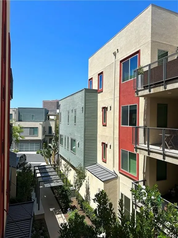 145 Bowery, Irvine, CA — listing photo 1