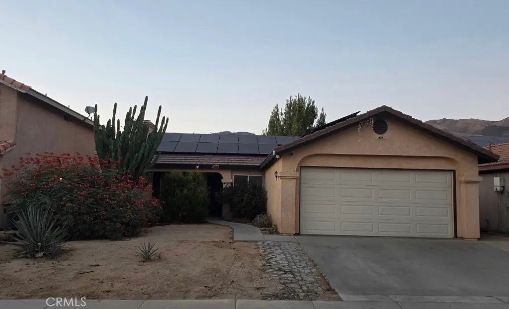 Single Family Residence for sale at 511 Cypress, San Jacinto, CA featuring 3 beds and 2 baths