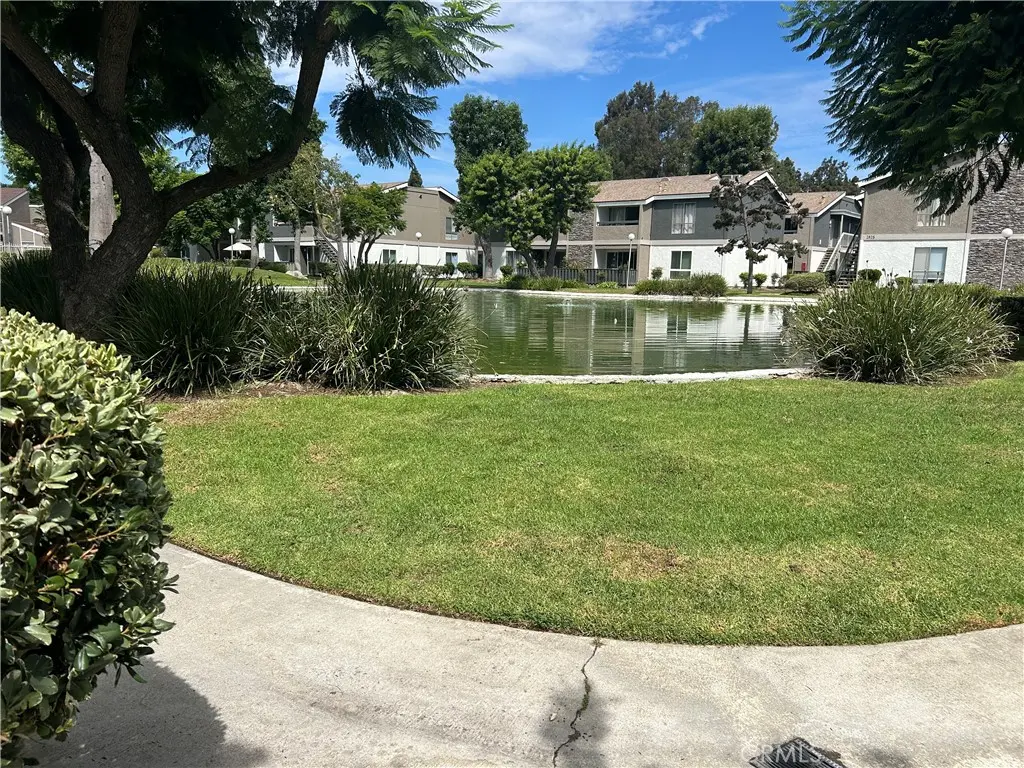 2861 S Fairview D, Santa Ana, CA — listing photo 1