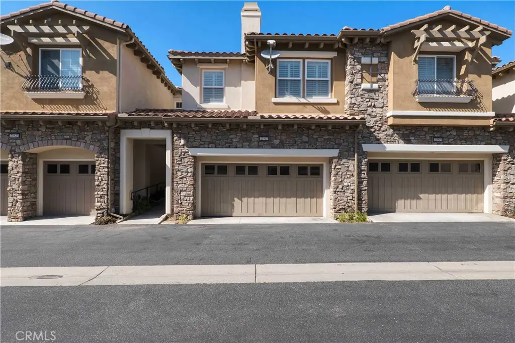 21917 Bella Vista Place, Chatsworth, CA — listing photo 1