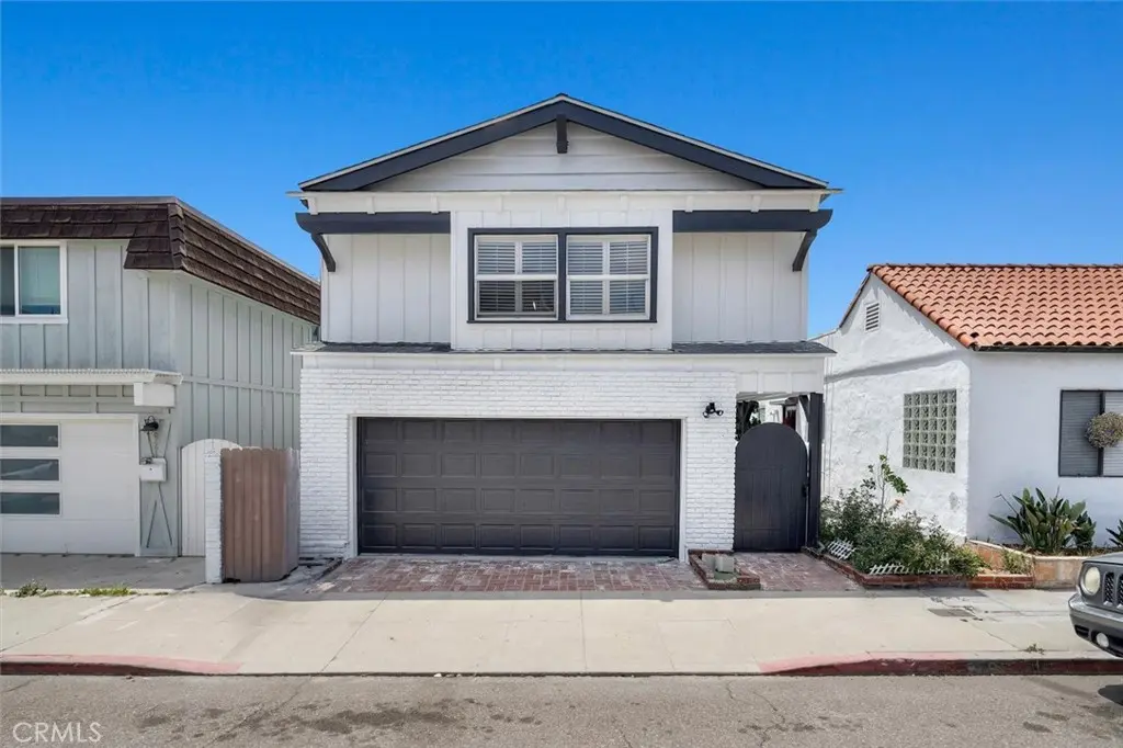 925 Manhattan Avenue, Hermosa Beach, CA — listing photo 1