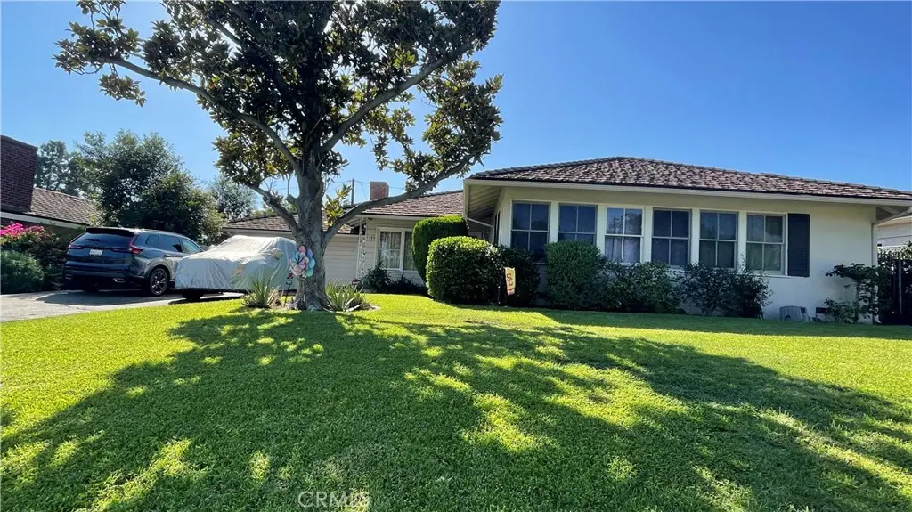Residential Lease for rent at 1385 Belhaven, San Marino, Los Angeles County, CA featuring 4 beds and 3 baths