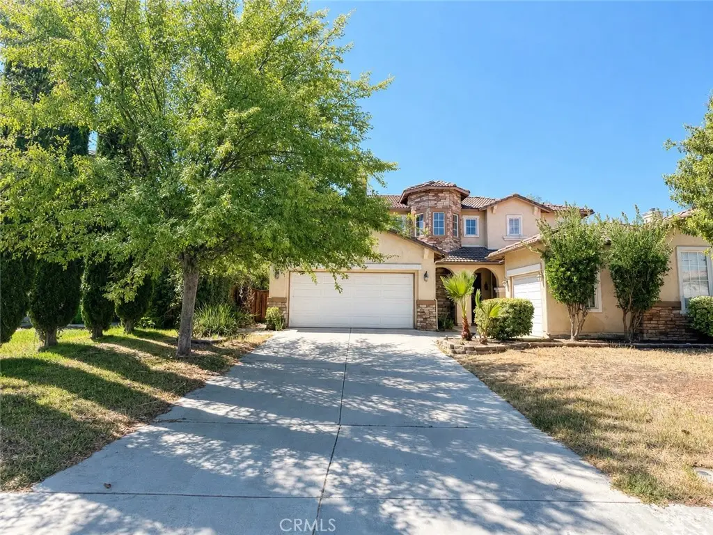 Single Family Residence for rent at 29621 Troon Court, Murrieta, CA featuring 4 beds and 3 baths