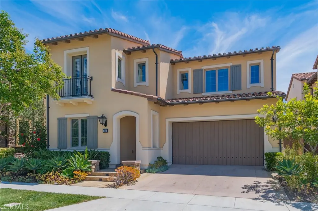 Residential Lease for rent at 16 Hawkeye, Irvine, Orange County, CA featuring 4 beds and 5 baths