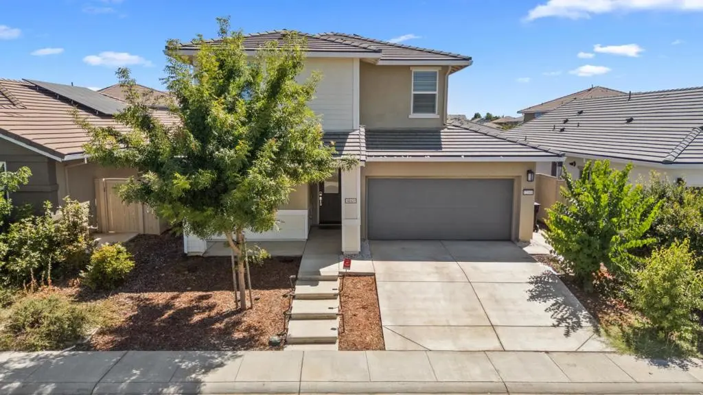12101 Mircado Way, Rancho Cordova, CA — listing photo 1