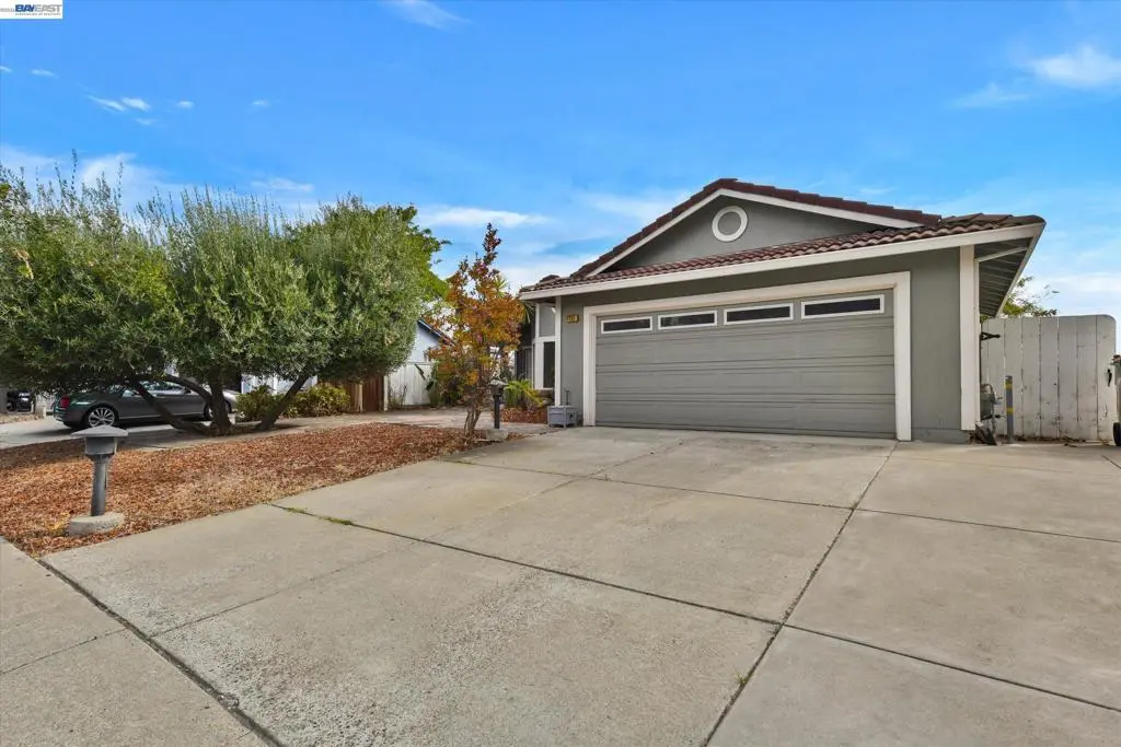 Single Family Residence for sale at 4205 Palomar Dr, Antioch, CA featuring 4 beds and 2 baths