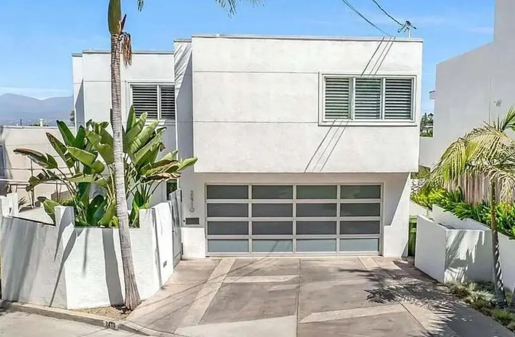 Single Family Residence for sale at 2410 Lyric Avenue, Los Angeles, CA featuring 3 beds and 3 baths