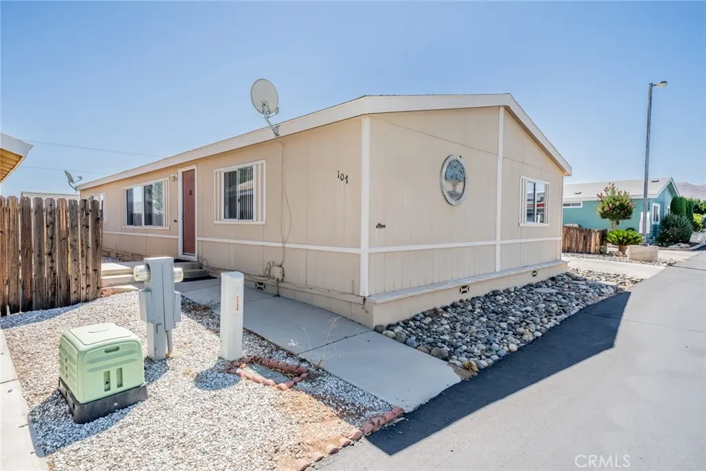 21621 Sandia Road 107, Apple Valley, CA — listing photo 1