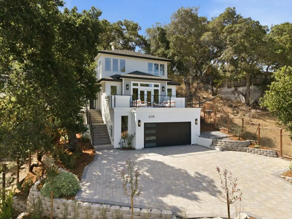 Single Family Residence for sale at 608 Lakeview Way, Redwood City, CA featuring 3 beds and 3 baths