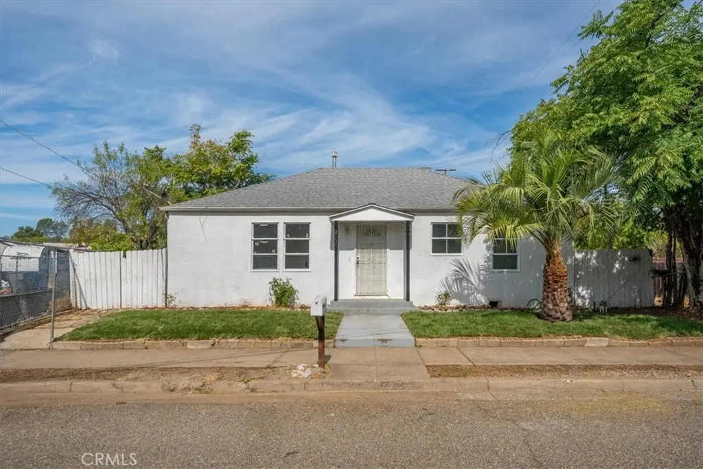 2634 Lanning, Redding, CA — listing photo 1
